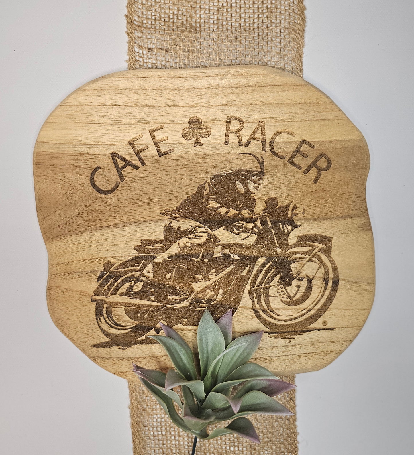 Teakbrett mit Café Racer Motiv