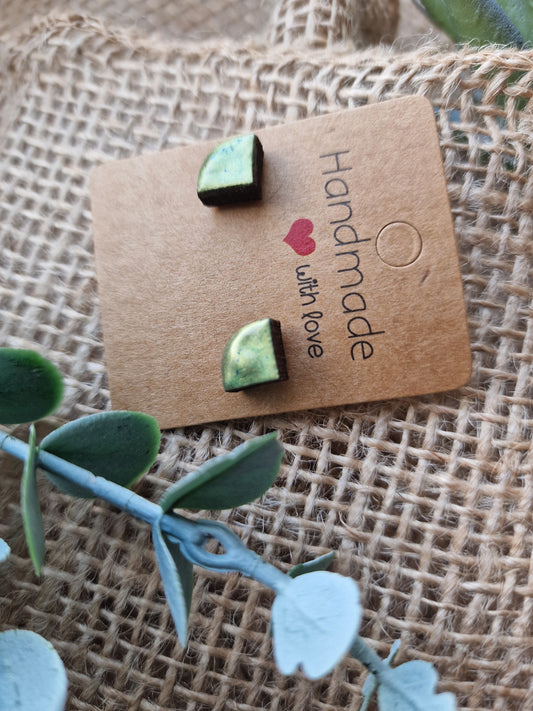 Ohrstecker Ohrring aus Epoxidharz und Holz