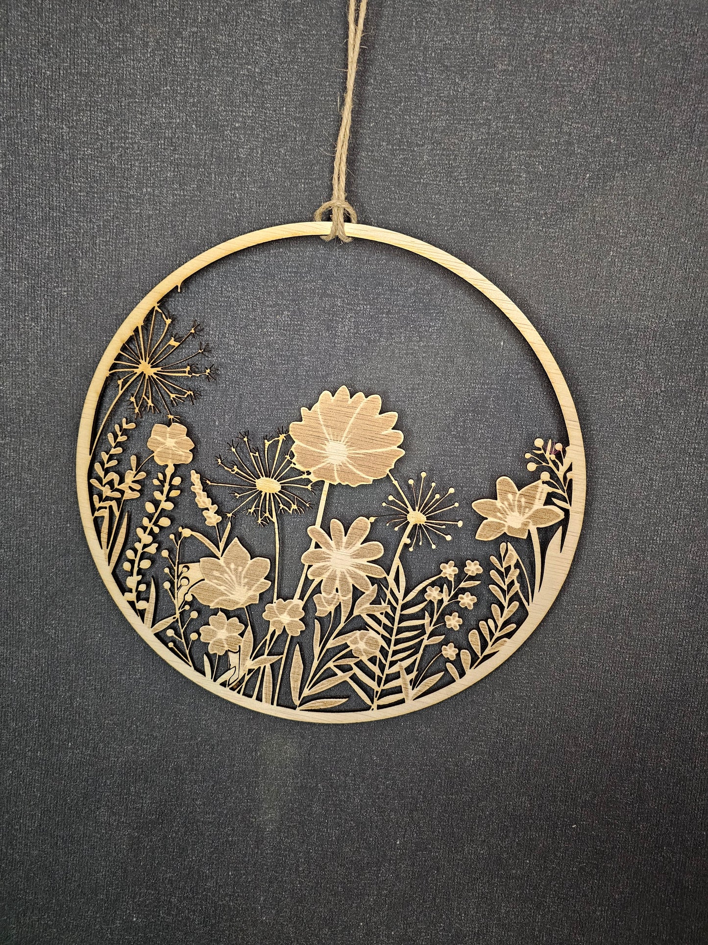 Fensterbild mit Blumen Motiv