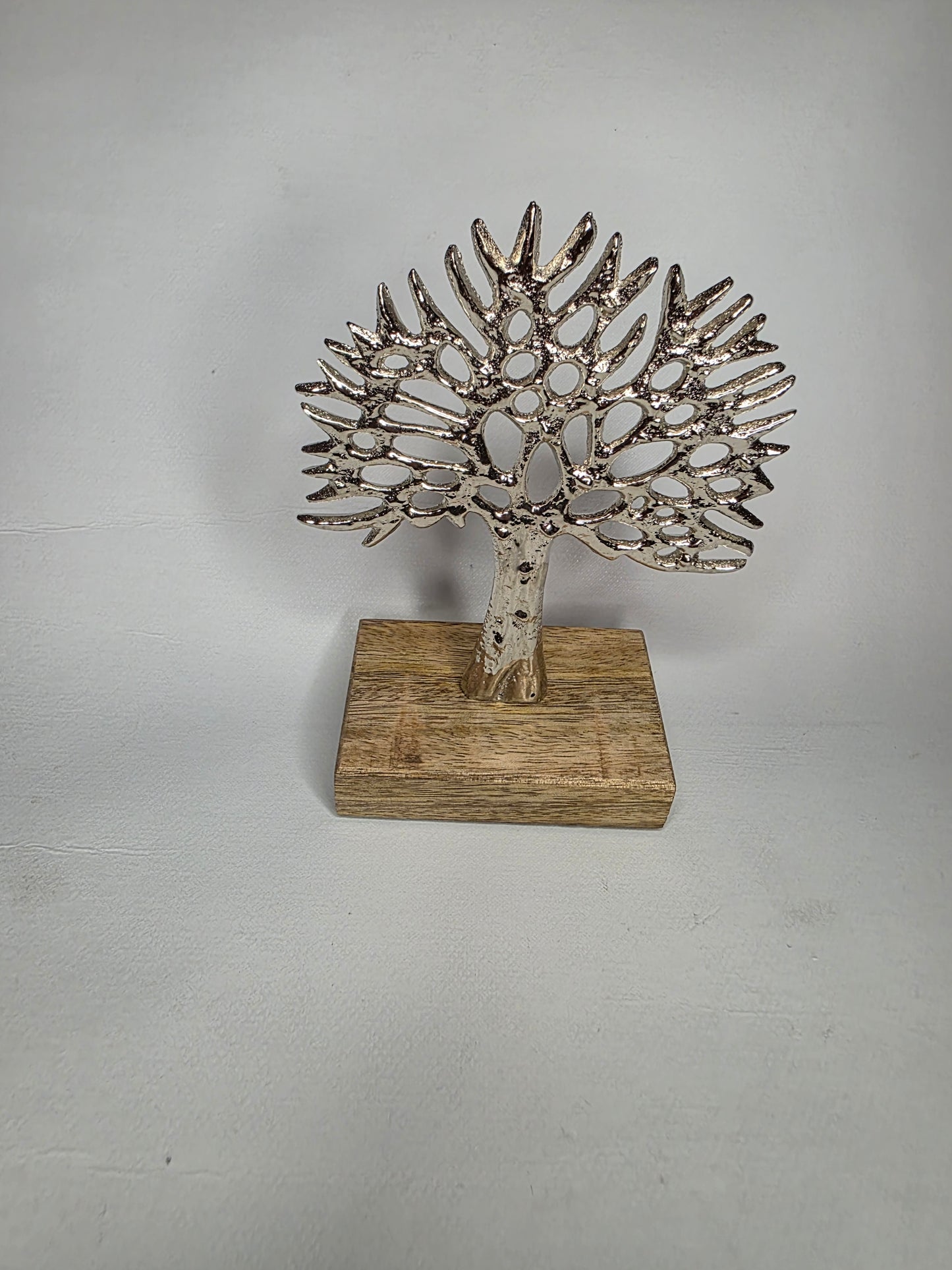 Lebensbaum in Silber oder Gold, oder beide:)